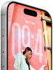 iPhone 17 Pro, face avant, présentant l’écran verrouillé d’iOS 26, Dynamic Island au sommet, bouton Action, boutons de réglage du volume